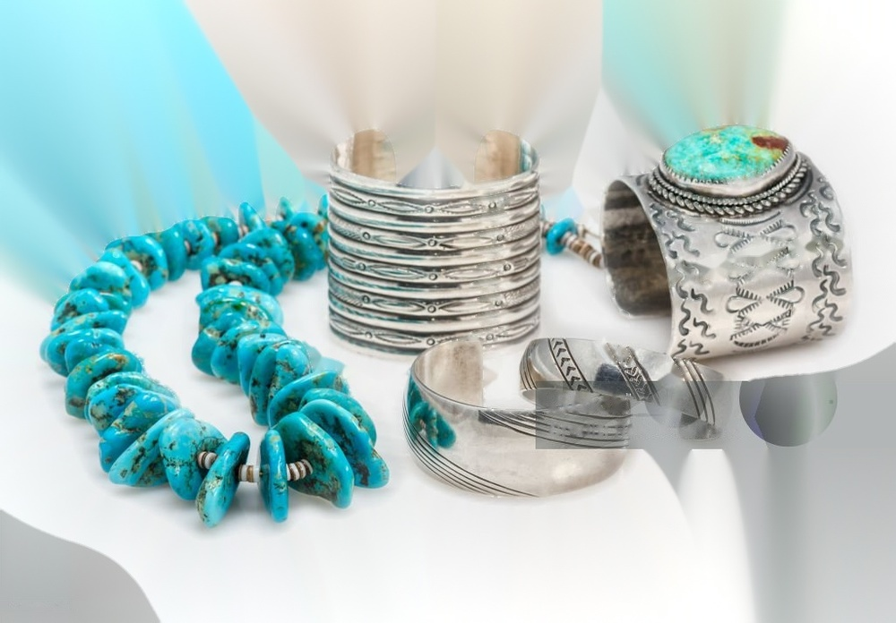 Màu xanh của Lam ngọc chính là hơi thở và sức mạnh của người mệnh Thủy.